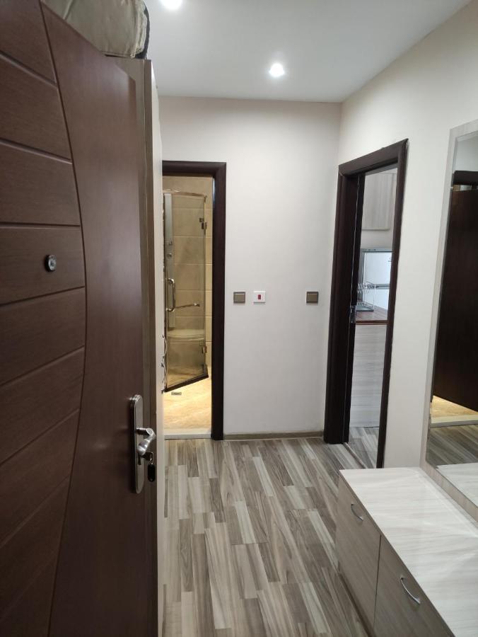 Studio Apartament 6 - Vasil Aprilov Plovdiv Esterno foto