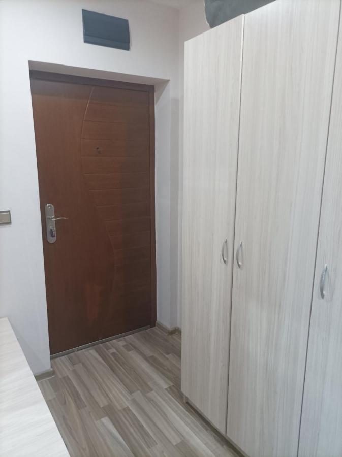 Studio Apartament 6 - Vasil Aprilov Plovdiv Esterno foto